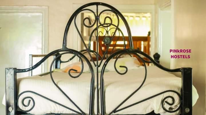 Pinkroses Gardens Hostel Найроби Екстериор снимка