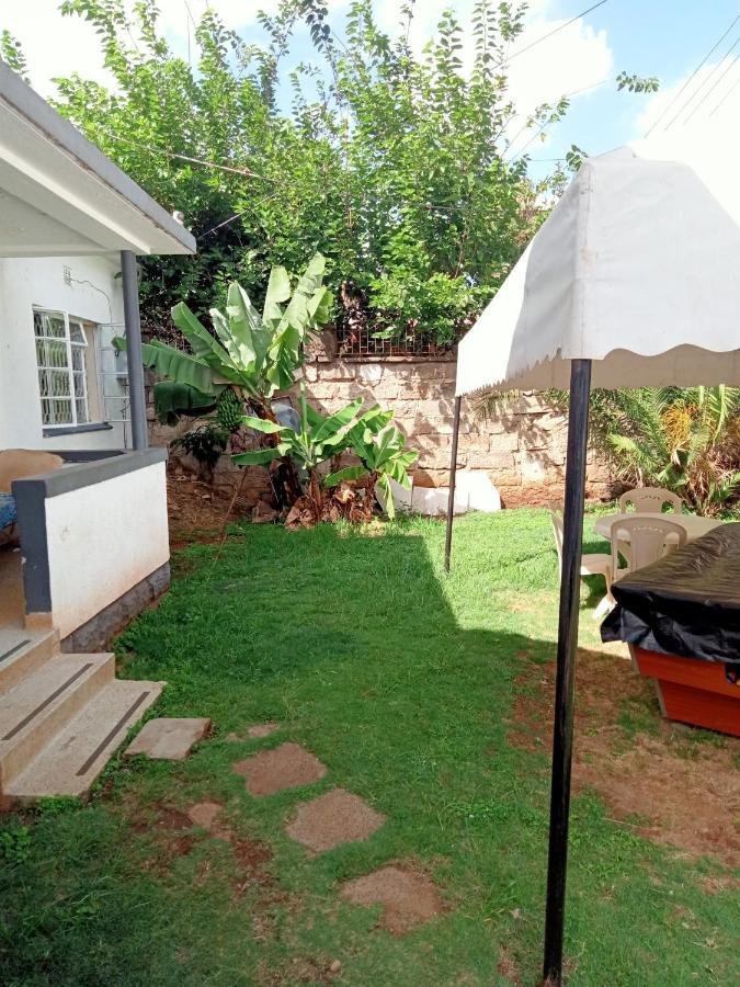 Pinkroses Gardens Hostel Найроби Екстериор снимка