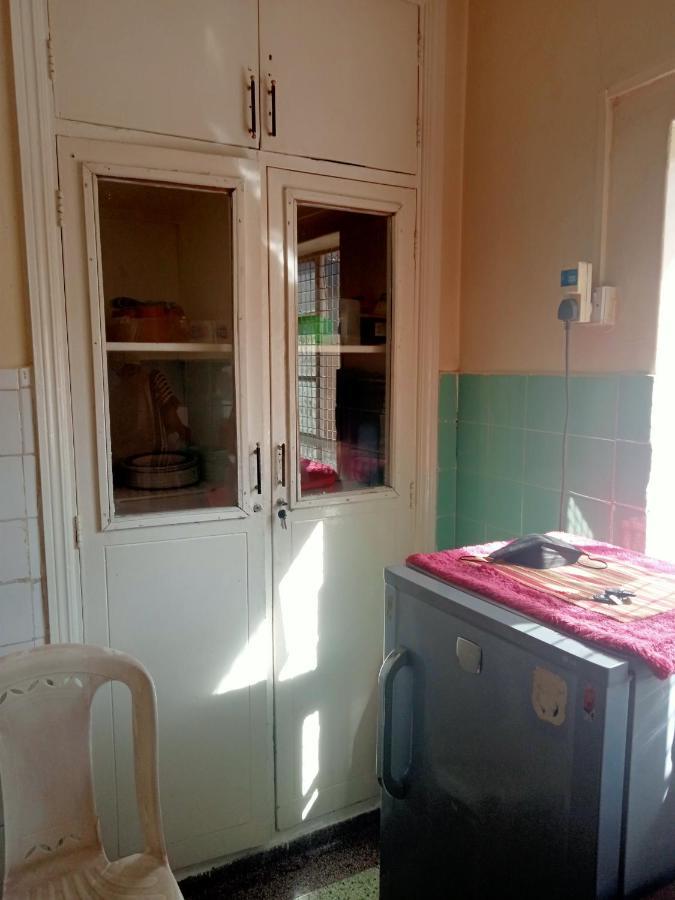 Pinkroses Gardens Hostel Найроби Екстериор снимка