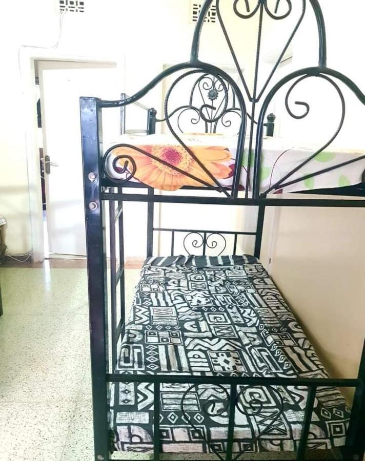 Pinkroses Gardens Hostel Найроби Екстериор снимка