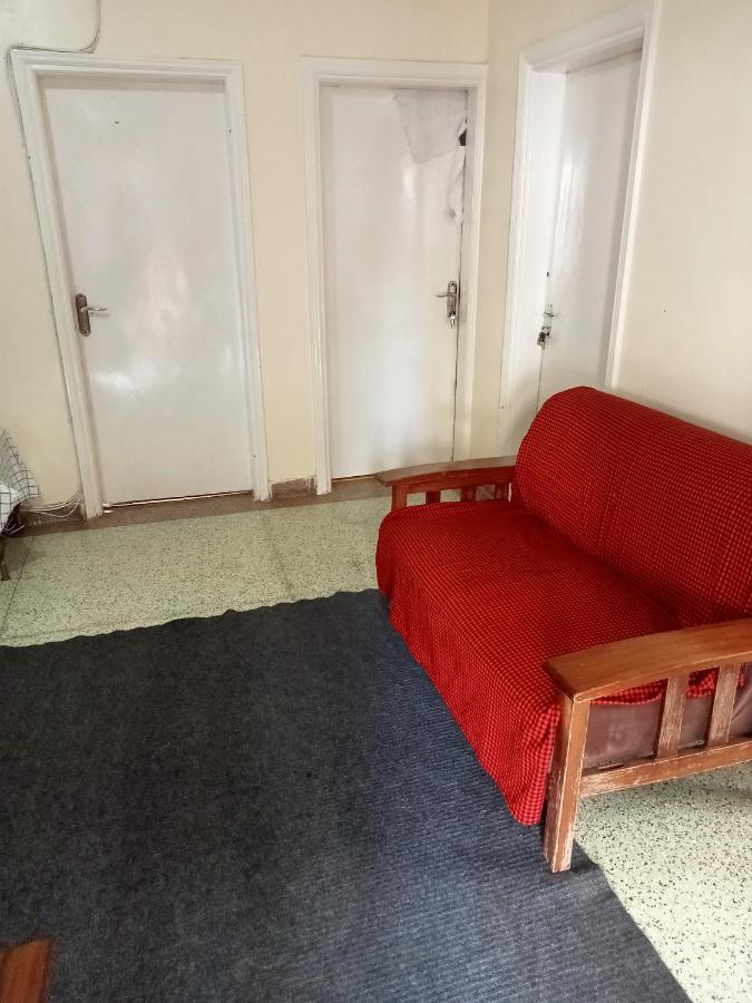 Pinkroses Gardens Hostel Найроби Екстериор снимка