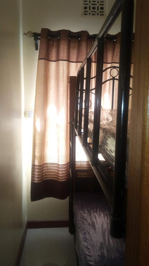 Pinkroses Gardens Hostel Найроби Екстериор снимка
